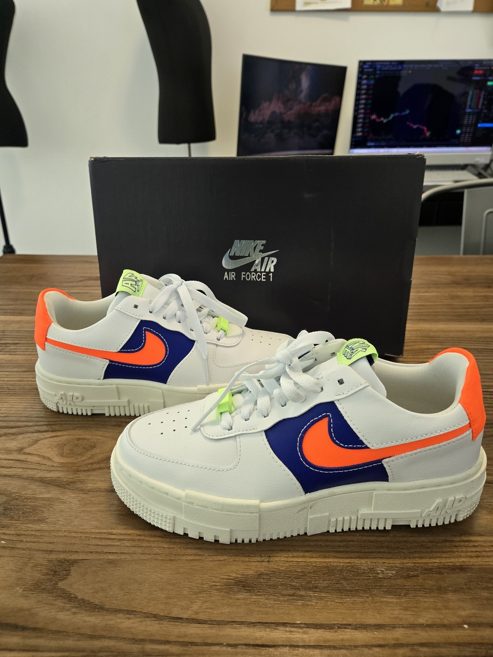 Nike Air Force 1 AF1 Pixel White-Crimson-Blue Womens Size 7 [DM8340-100] - Picture 3 of 10